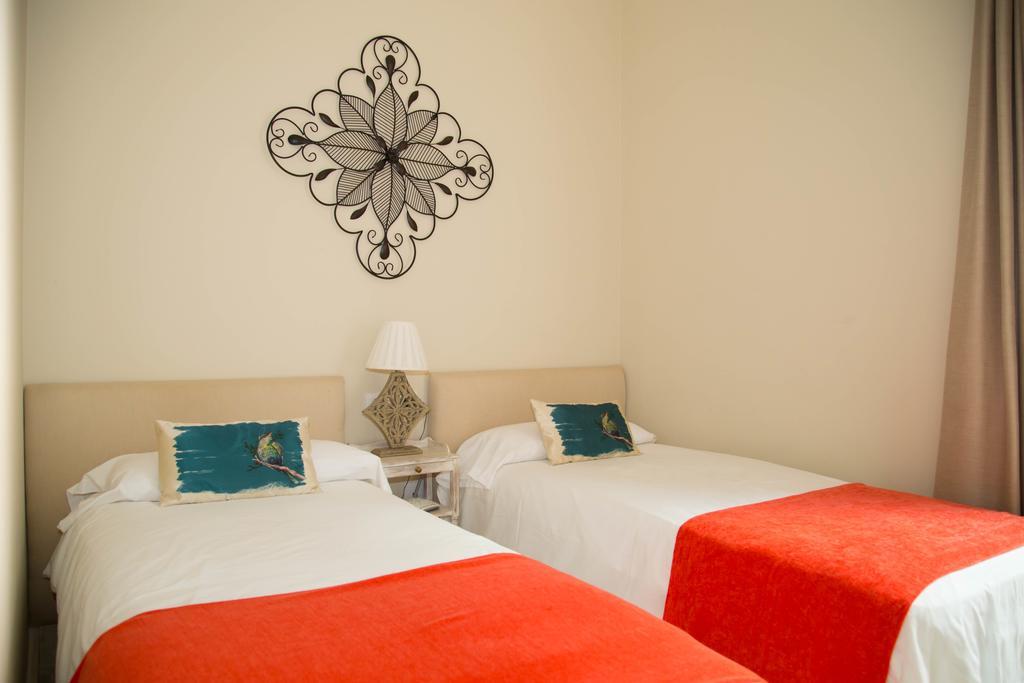 Puerta Principe Luxury Apartments Sewilla Zewnętrze zdjęcie